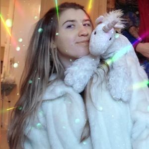 Meet your Posher, Haley